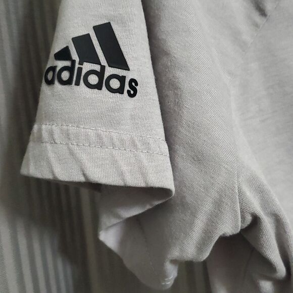 Adidas top women’s size medium grey shirt Adidas logo thin fabric game d… - Picture 9 of 13